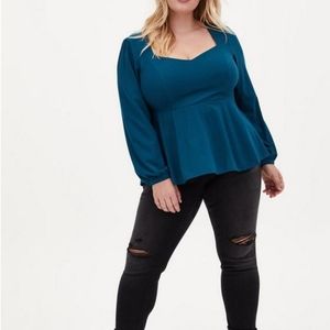 NWOT Torrid Peplum Crepe Sweetheart Neck Top size 1X